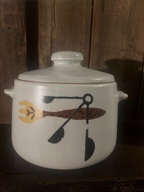 1960s WESTBEND Mid Century Modern Stoneware Bean Pot